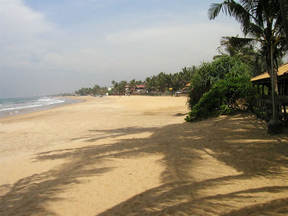 Yoho Rivi Ras Hotel Dehiwala-Mount Lavinia Bagian luar foto